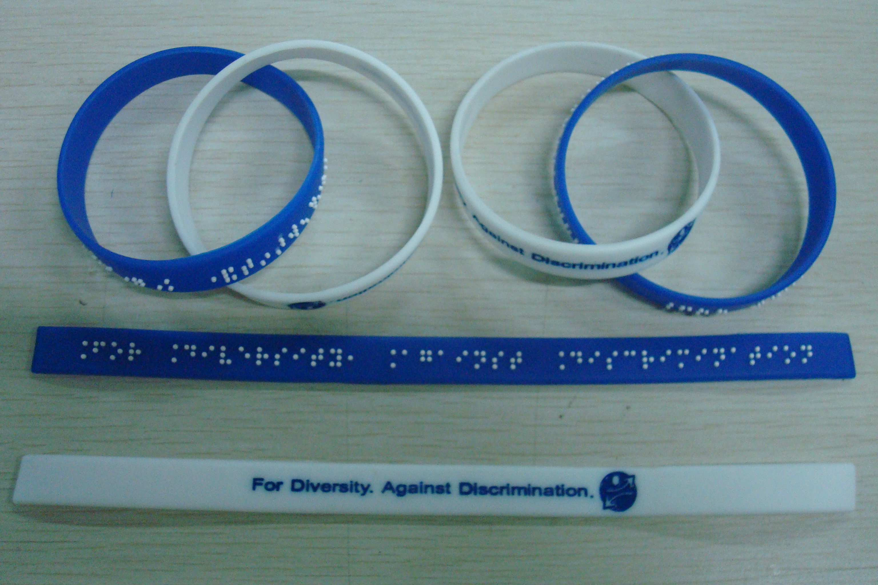 bracelet-en-braille