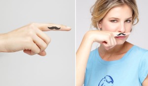 tatoo-moustache