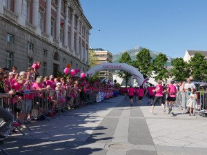 Odyssea-les-goodies-roses-en-embleme-de-la-lutte-contre-le cancer-5